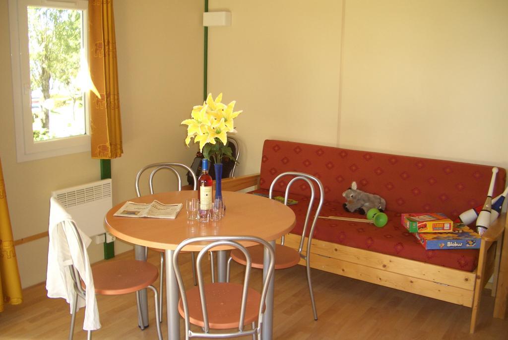 Salles-Curan Beau-Rivage Du Lac De Pareloup酒店 外观 照片