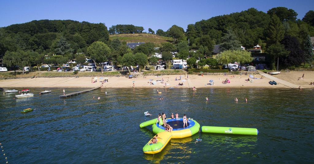 Salles-Curan Beau-Rivage Du Lac De Pareloup酒店 外观 照片